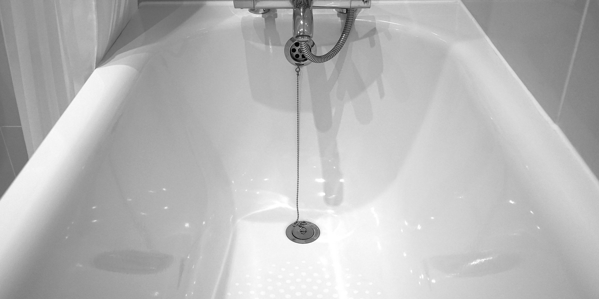 bath-1937412_1920